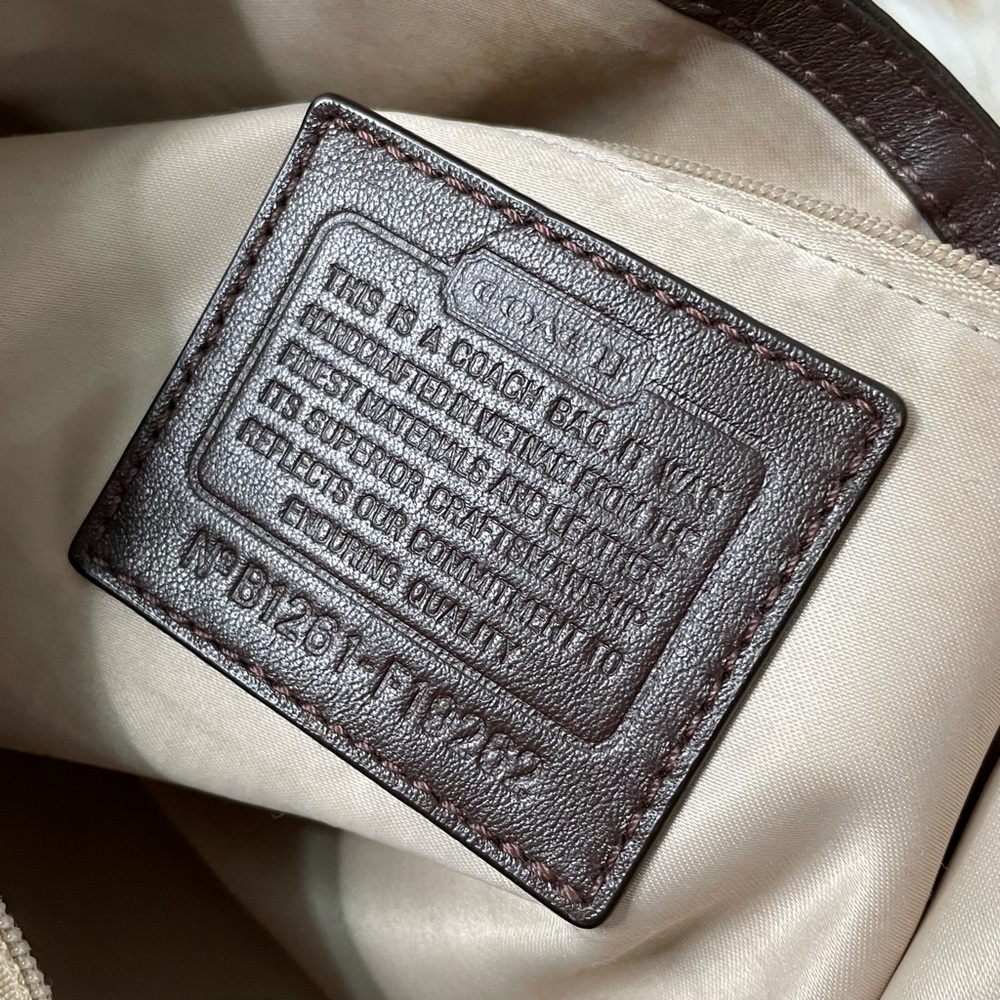 Classic Coach shoulder bag - Picture 6 of 9